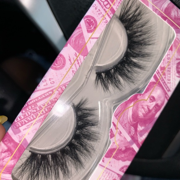 Mink Eyelashes (15-20 mm) - Picture 3 of 4